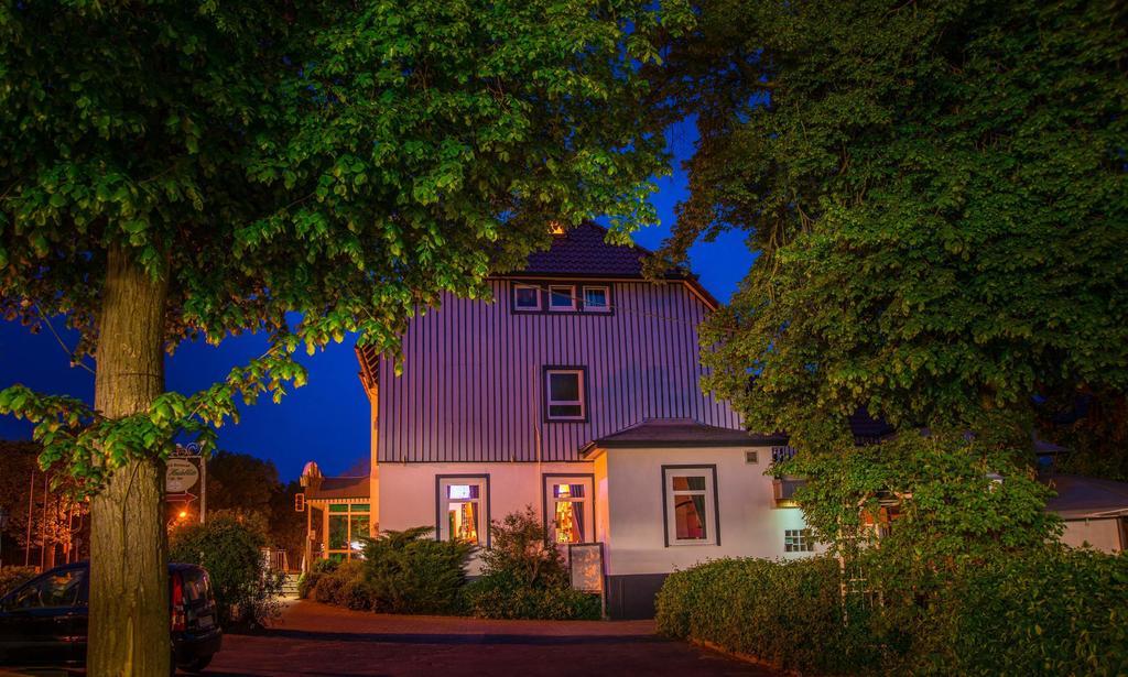 Hotel Zur Heidebluete Hambuhren Экстерьер фото